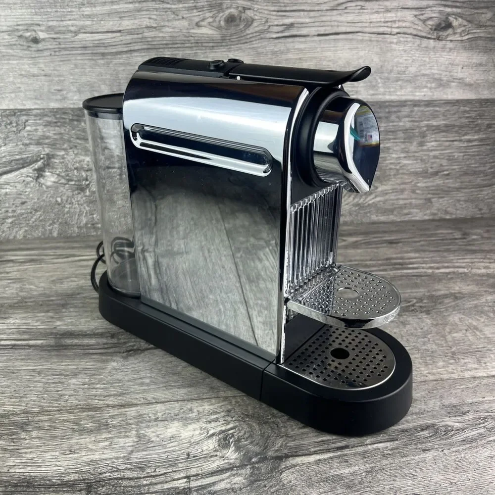 Nespresso CitiZ Espresso Machine, Type C111, 1260 W  Chrome Tested Working